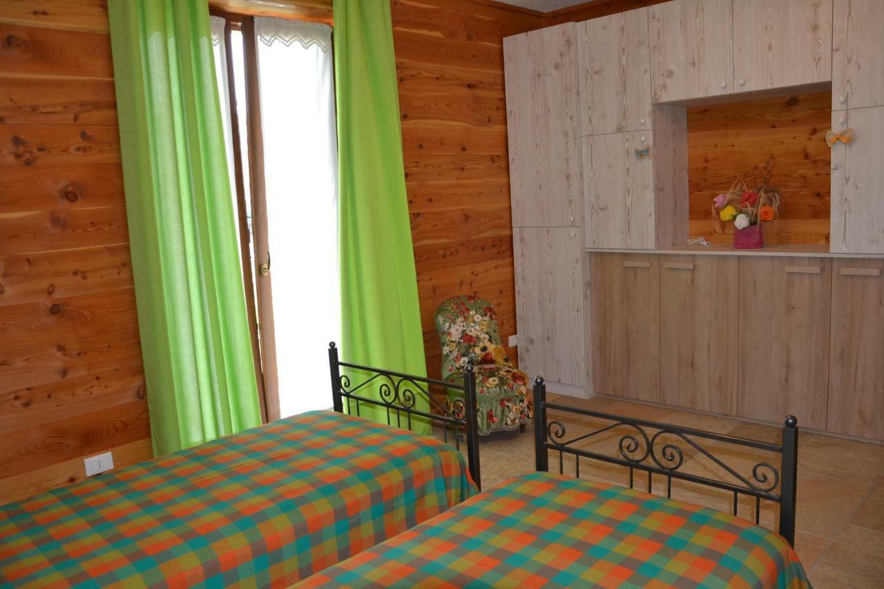 B&B L'Albero E Le Stelle Borgo San Dalmazzo Eksteriør bilde